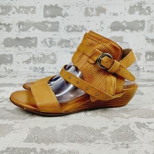 Miz Mooz Leather Strappy Buckle Boho Chic Summer Sandals D248